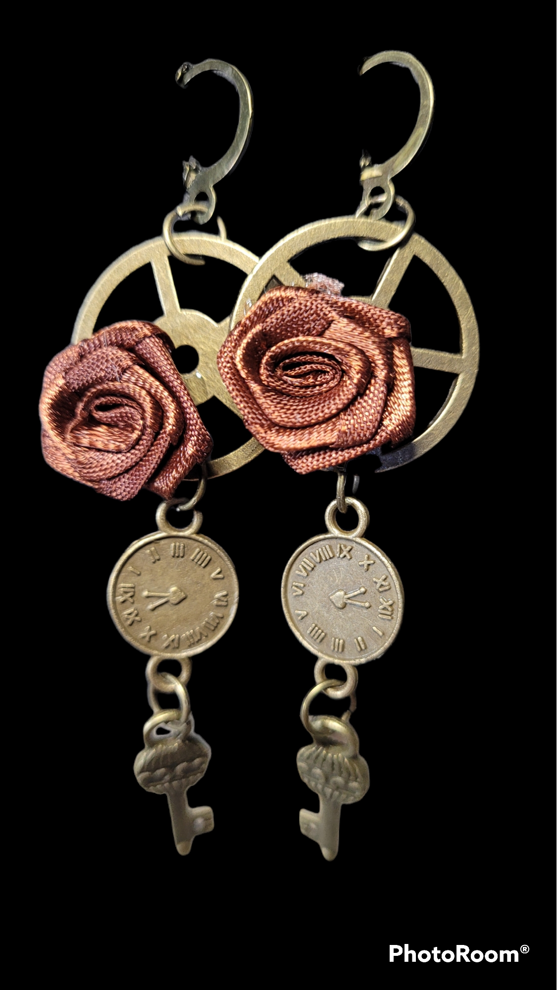"Time & Key" earrings