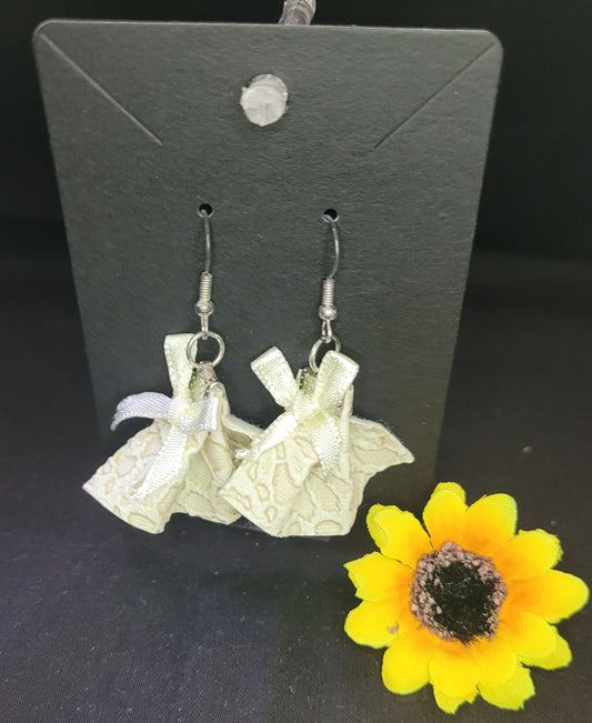 Weddings & Lace earrings